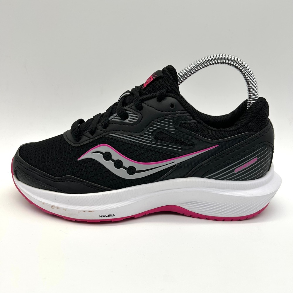 Saucony Cohesion 16 Running Shoes Womens 6 Wide Black Pink Versarun S10782-10